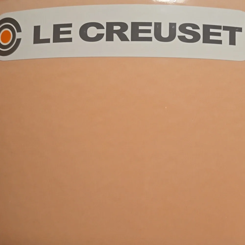 NEW!!! Le Creuset ® Signature 7.25-Qt. Peche Enameled Cast Iron Round Dutch Oven